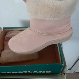 Women's comfy boots